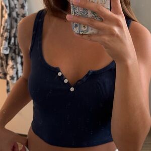 NAVY BRANDY MELVILLE TANK TOP